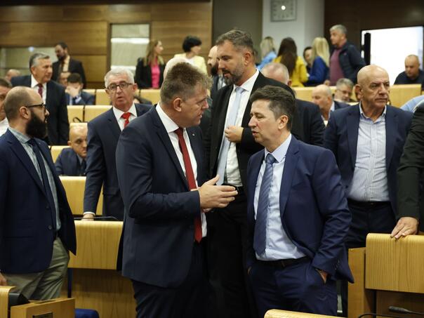 Zastupnički dom Parlamenta Federacije BiH - prihvaćeno  ujednačavanje penzija ostvarenih u službi u OS BiH